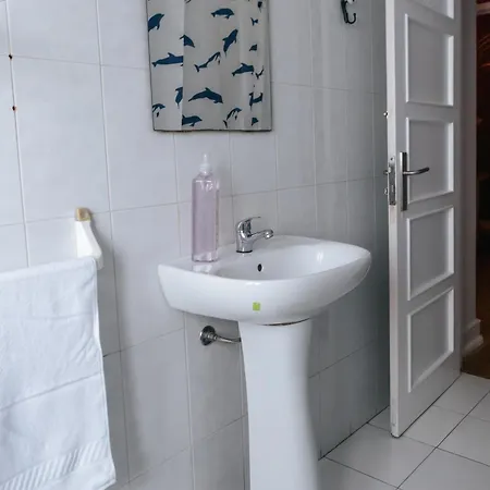 Aquilla Family 302 Homestay Lisbon